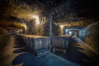 Au Relais Saint Maurice Hotels in Chinon