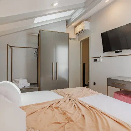 Heritage Rooms Split Olympic Dream