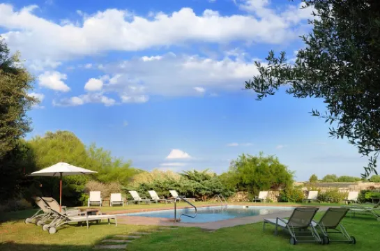 알카우파르 벨 호텔 루랄 & 레스토랑