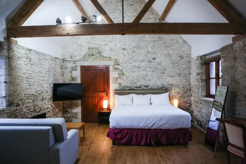 Kingston Country Courtyard - Homestays