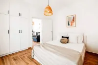 Views Apartments & Suites Hotel a 