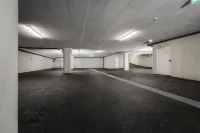 Platzhirsch Apart & Mayrhofen - Parkplatz
