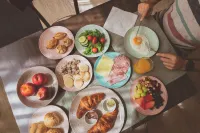 Maria Rosa Suites Hotels in Xlendi