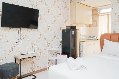 Homey Studio Apartment at Green Palm Residence Hotel di Jakarta Barat