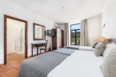 Beira Rio Hotels in Корте-ду-Пінту