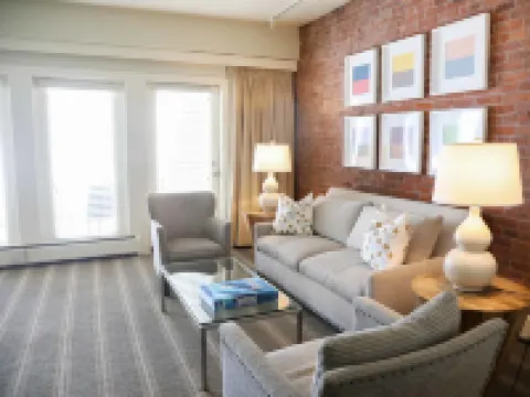 Mill Street Inn Hotels in Newport