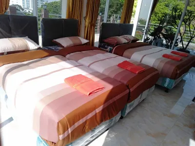 Hotel Salon Fora Dago by My Hospitality Hotels in Sekeloa