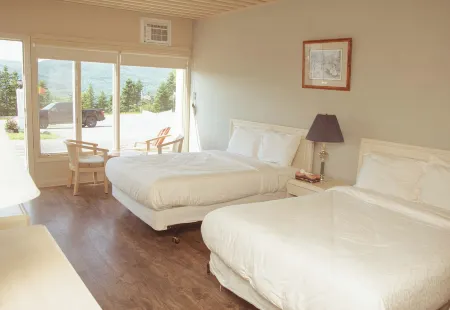 Travels Inn Victoria County Отели рядом с достопримечательностью «Кейп-Бретон-Хайлендс»