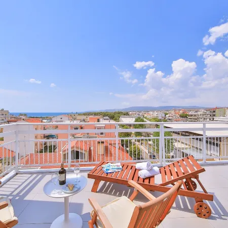 Dias Hotel