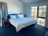 Hideaway Studio Accommodation Hotels in Кембридж