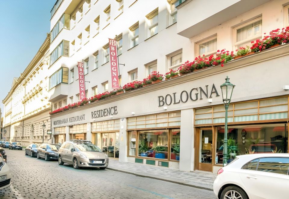 Hotel Bologna 로비 이미지