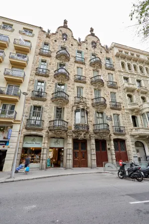 Vasanta Hotel Eixample, Sonder