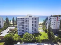 Solnamara Beachfront Apartments Các khách sạn gần Tumgun Lookout