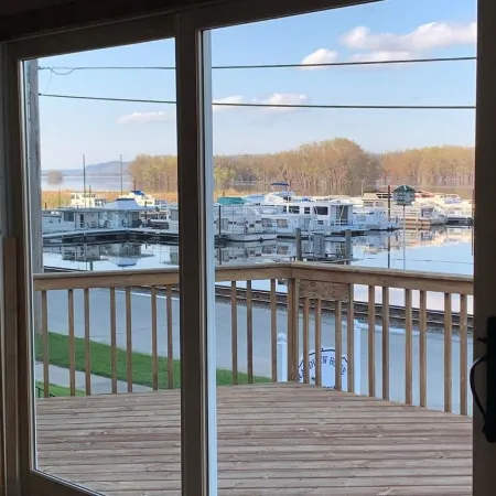 Charming House with Amazing Views! Next to Marina and Tiki Bar