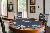 Lakefront Estate With 2 Kitchens Perfect for Events & Families