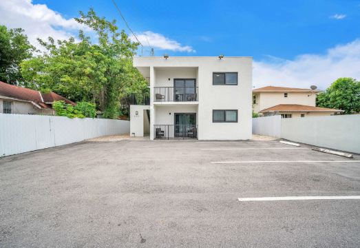 Modern Retreat 아트 갤러리