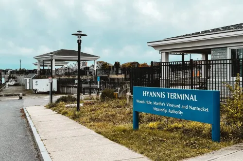 Water Access 5-Bed 2-Bath Retreat