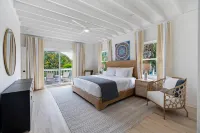 Charming Coastal Hideaway with Golf Views - Exquisite Beach Escape