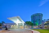 Holiday Inn Long Beach Airport Hotel in zona American Language Institute