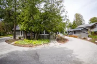 Charming Cottage with Outdoor Patio - Delightful Peaceful Retreat