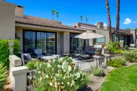 Spacious Patio and Tennis Membership Access - Stylish Oasis