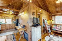 Historic dog-friendly cabin overlooking Lake Lucerne with deck & great views Hotels in Carroll County