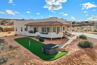 The Overlook - Amazing Views, Hot Tub & Game Room! Hotels near Glen Canyon Dam