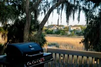 Retro Game Room and Upper Deck View - Charming Serene Haven