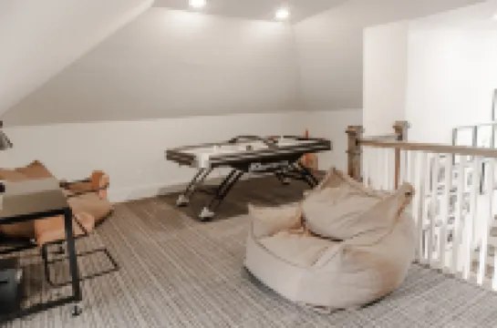 Luxury Services and Chic Design - Stunning Southern Retreat