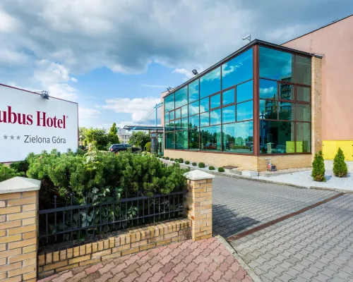 Qubus Hotel Zielona Góra Các khách sạn ở Zielona Gora
