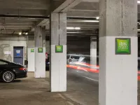 Ibis Styles Blois Centre Gare - parking