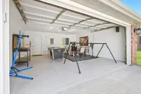 Private Bike-In/Bike-Out Haven with Garage - Stunning Modern Retreat Hotels in Bentonville