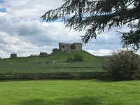Old Duffus Farmhouse on Scottish Estate - stunning castle views