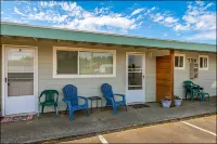 Cozy Kitchen and Beach Access - Charming Surf Escape