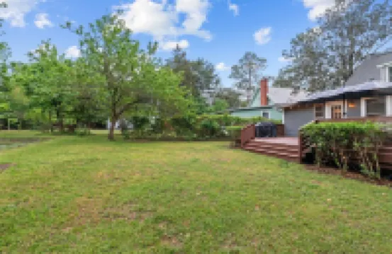 Slice of Southern Heaven! Charming 3-bedroom 2.5 bath Cottage - Downtown SoPines