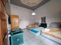 PLUM Hotel Palereman Batu Hotels in Batu City