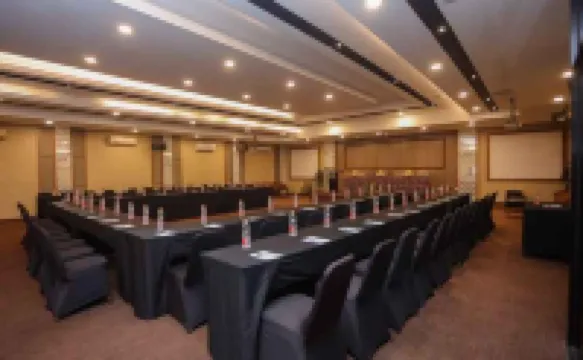Grand Palace Hotel