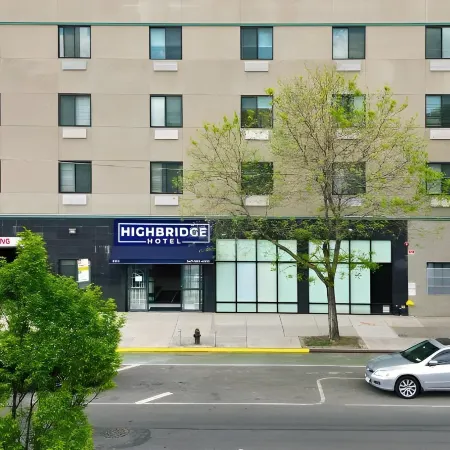 Highbridge Hotel Отели рядом с достопримечательностью «168 улица»
