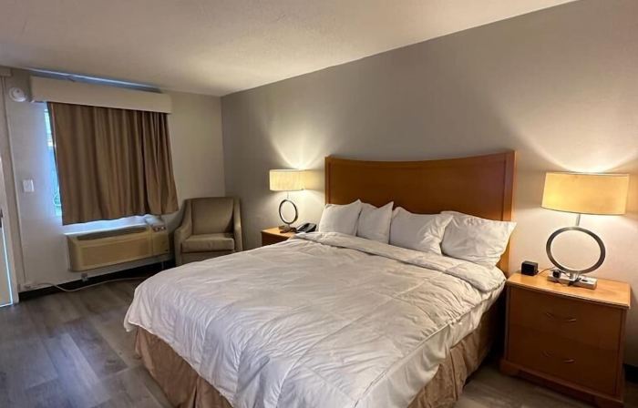 Lanett Inn