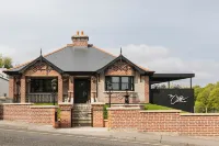 The Cliffe at the Quay - parking