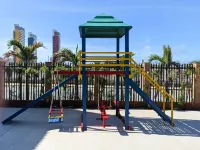 Golden Beach Hotel - parking