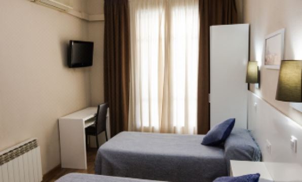 Hostal Lesseps