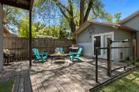 Industrial Old Town Bungalow W/ Free Cruiser Bikes Hotels in Fort Collins