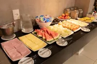 Hotel Vila Leste - breakfast