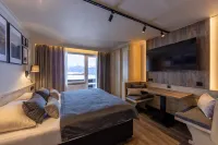 Mondi Hotel Axams فنادق في Axams