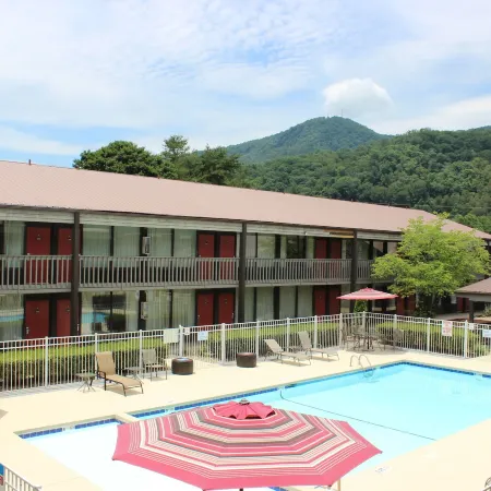 Great Smokies Inn - Cherokee