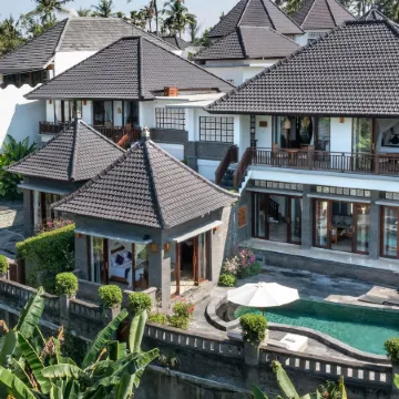 Swan Paradise A Pramana Experience Отели рядом с достопримечательностью «Пляж Леби»