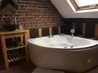 La Maison des Chiens Hotels in Nossegem