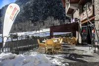 Apartaments Sant Moritz - parking