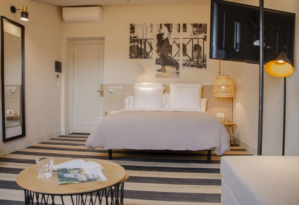 Room Select Via Veneto